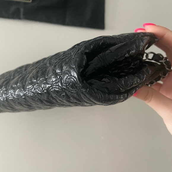 Chanel Shoulder Bag - Picture 6 of 16